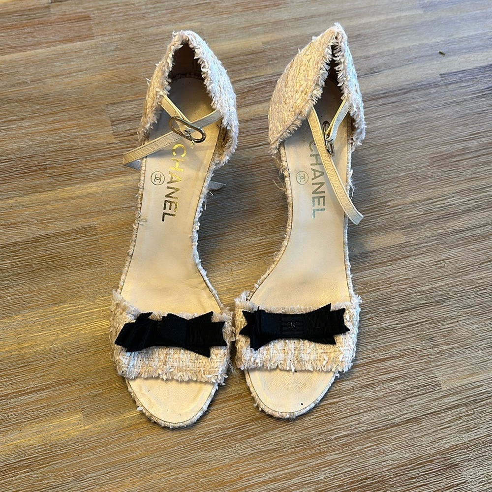 Chanel Tweed Kitten Heel